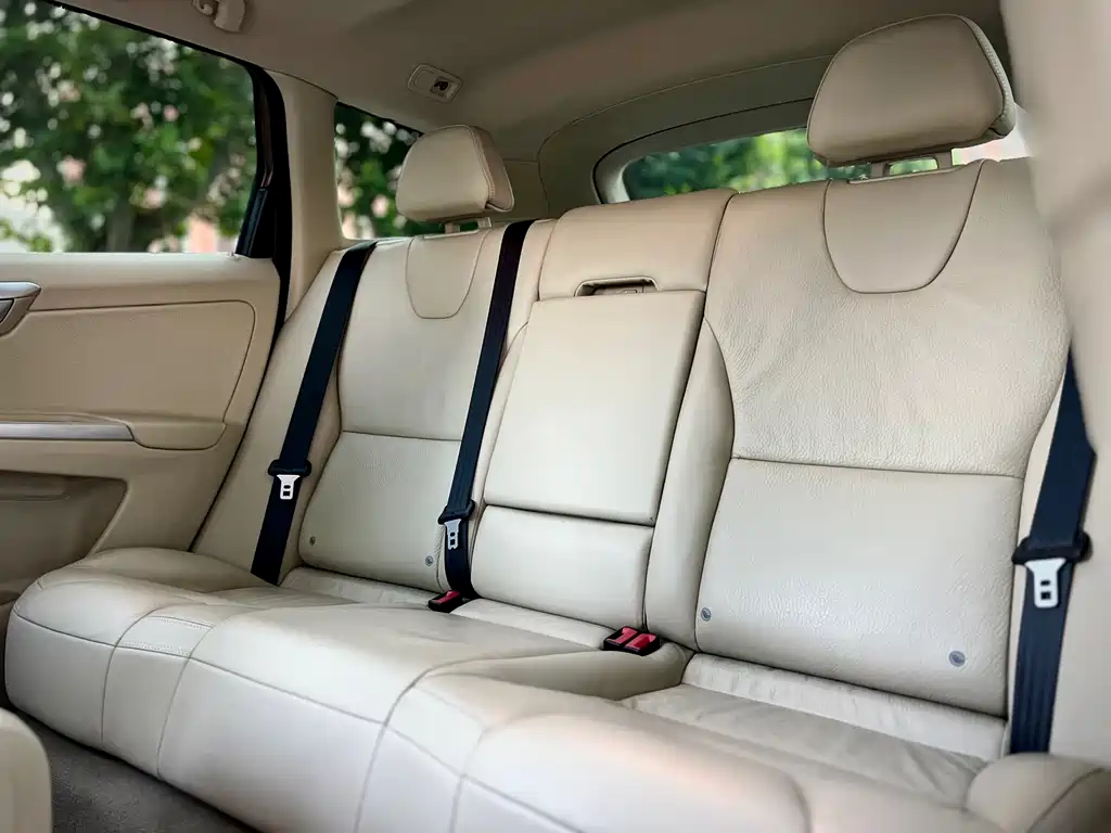 Volvo XC60 (Import) — миниатюра 27