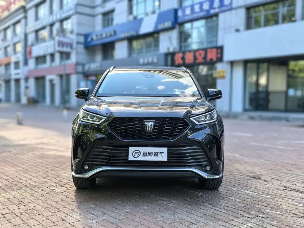 Toyota Crown Kluger — миниатюра 2