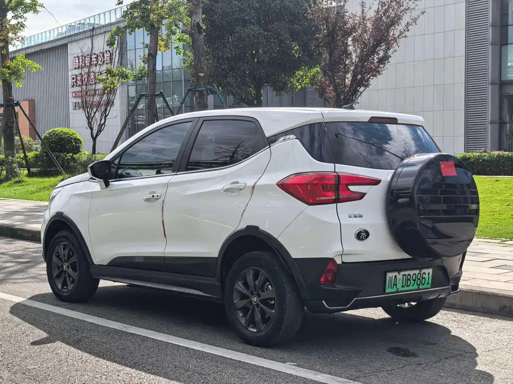 BYD Yuan EV — миниатюра 4
