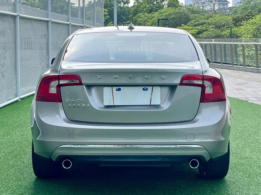Volvo S60 — миниатюра 4