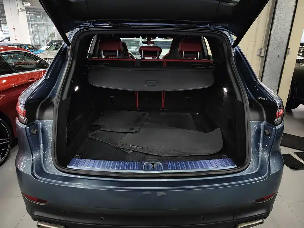 Porsche Cayenne — миниатюра 20