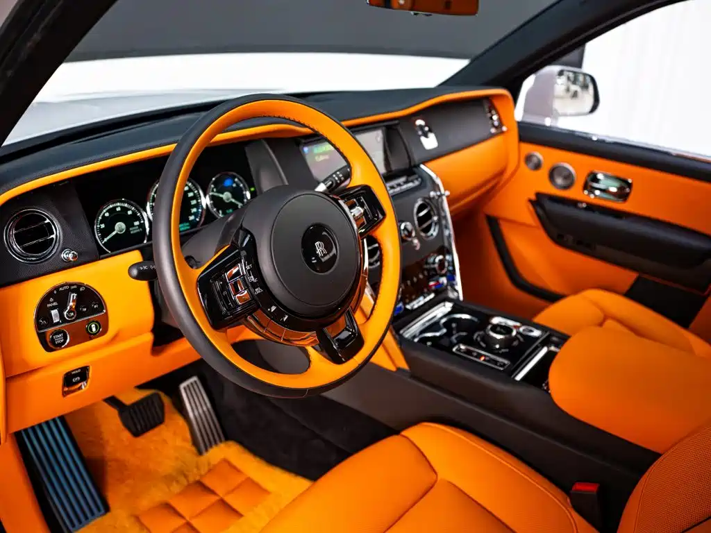 Rolls-Royce Cullinan — миниатюра 8