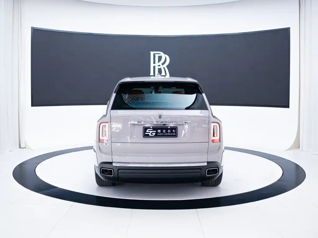 Rolls-Royce Cullinan — миниатюра 5