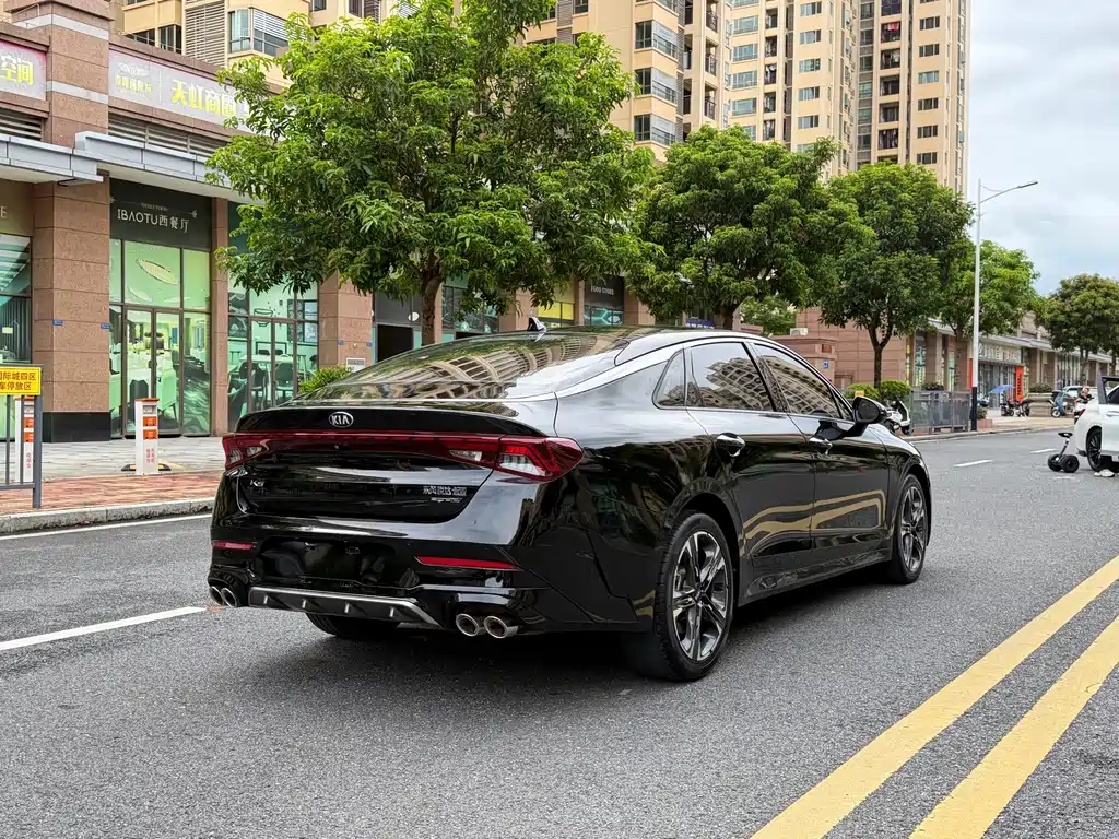 Kia K5 — миниатюра 9