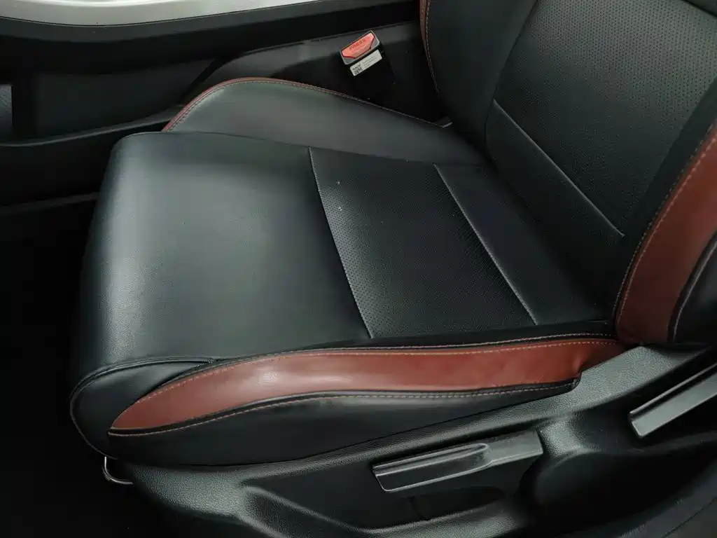 Geely Binyue — миниатюра 20