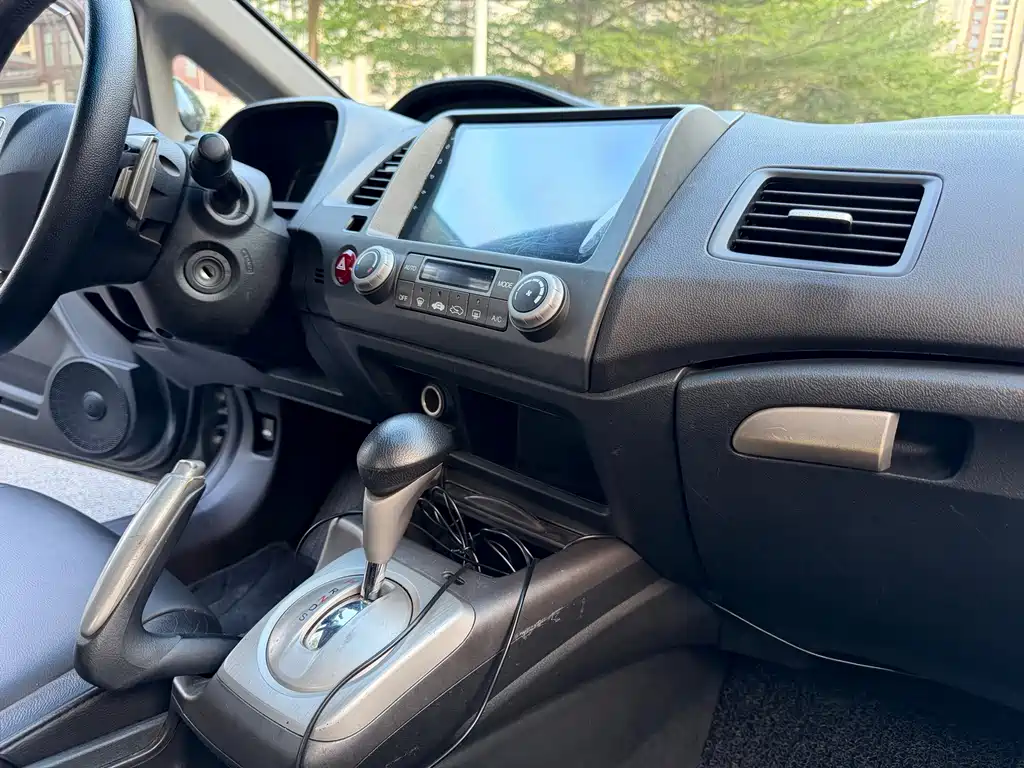 Honda Civic — миниатюра 7