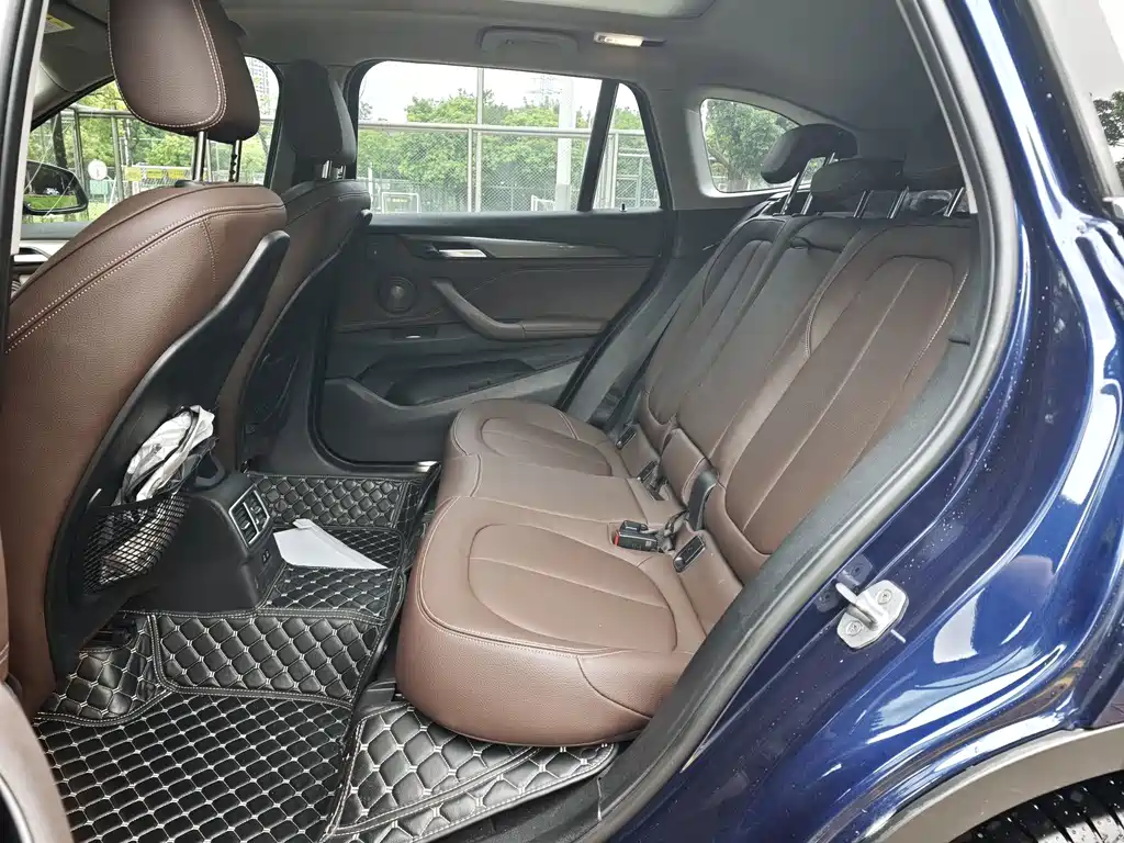 BMW X1 — миниатюра 10