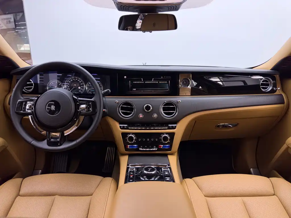 Rolls-Royce Ghost — миниатюра 27