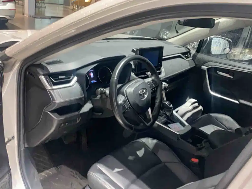 Toyota Wildlander — миниатюра 6