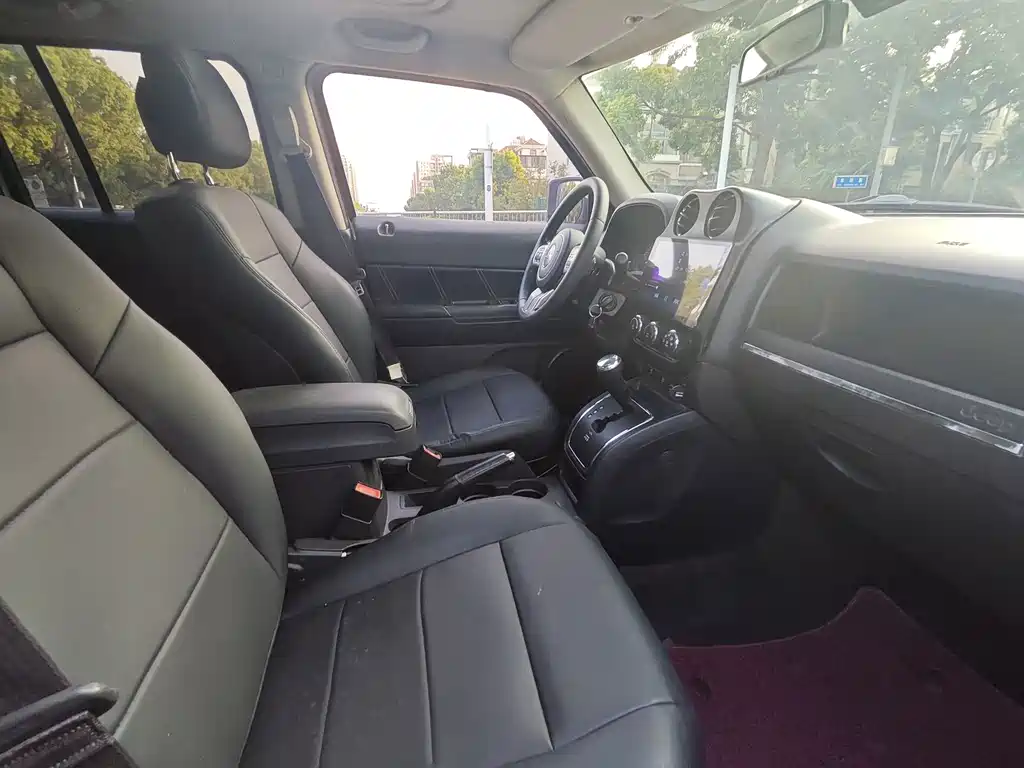 Jeep Patriot — миниатюра 11