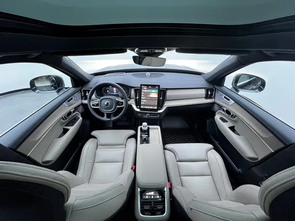 Volvo XC90 PHEV Facelift T8 Smart Supreme Luxury Edition 7 seats, фото 45
