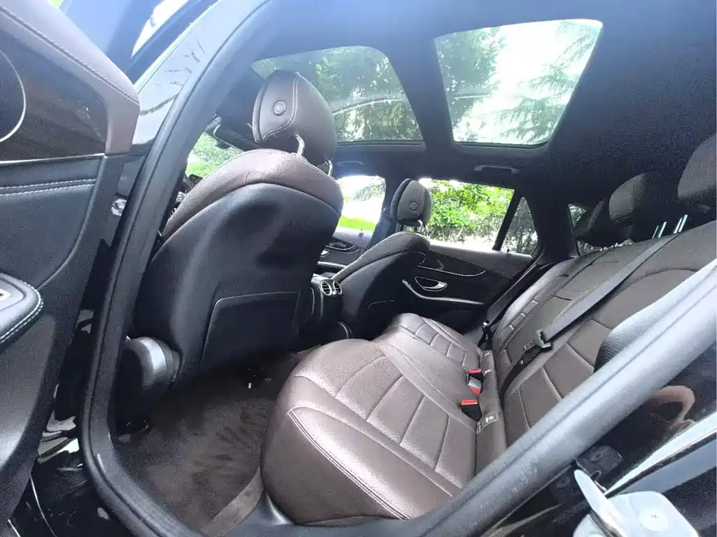 Mercedes-Benz GLC 2017 GLC 260 4MATIC Luxury
