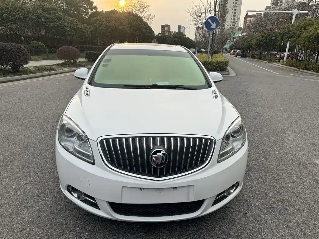 Buick Excelle — миниатюра 2
