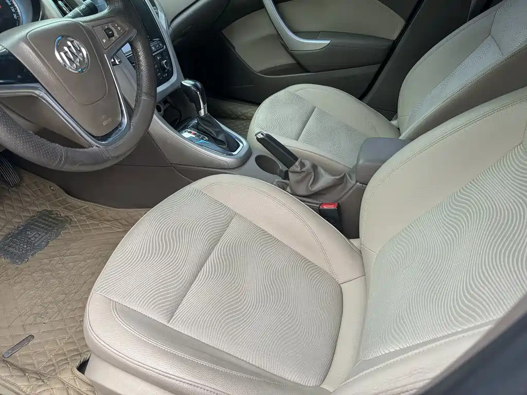 Buick Excelle — миниатюра 8
