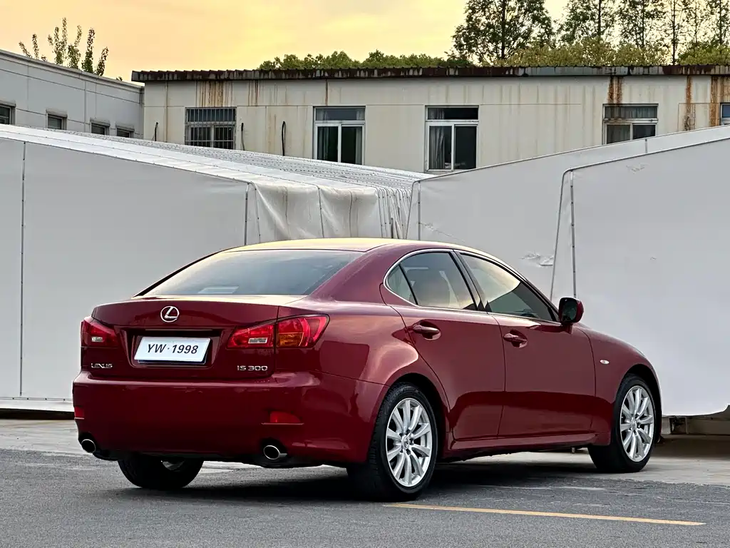 Lexus IS 2007 300