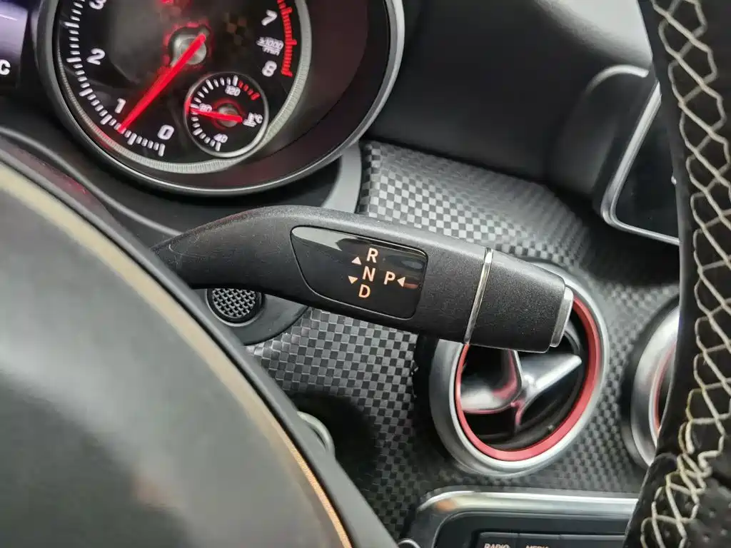 Mercedes-Benz A-Class (Import) — миниатюра 13