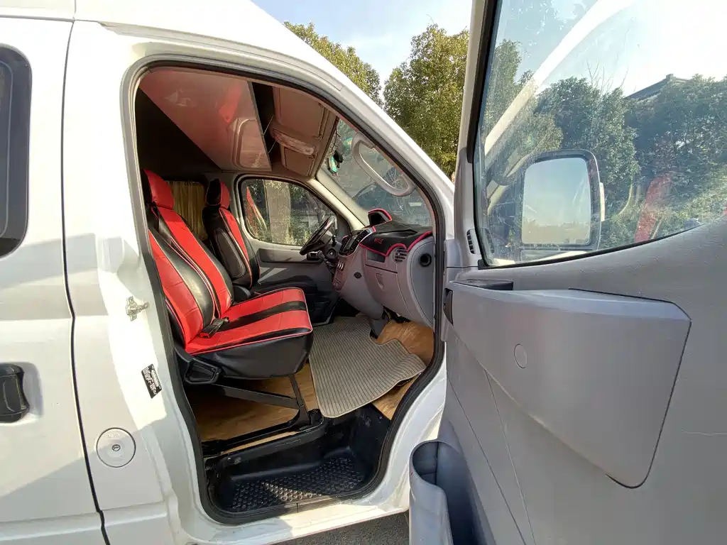 SAIC MAXUS XINTU V80