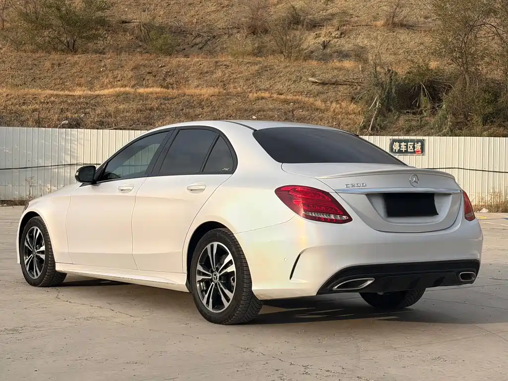Mercedes-Benz C-Class — миниатюра 9
