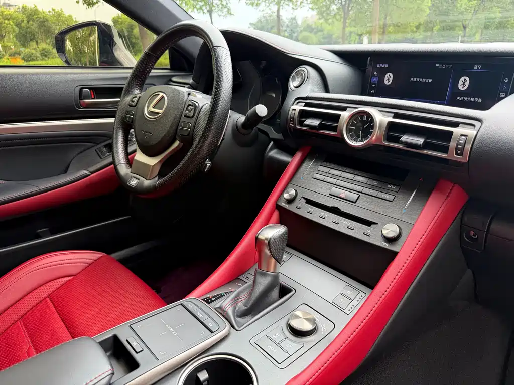 Lexus RC — миниатюра 11