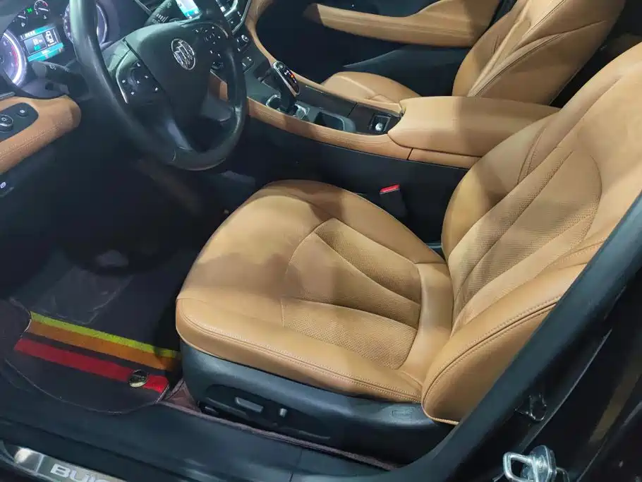 Buick LaCrosse — миниатюра 9