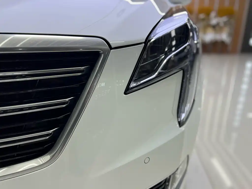 Cadillac XTS — миниатюра 4