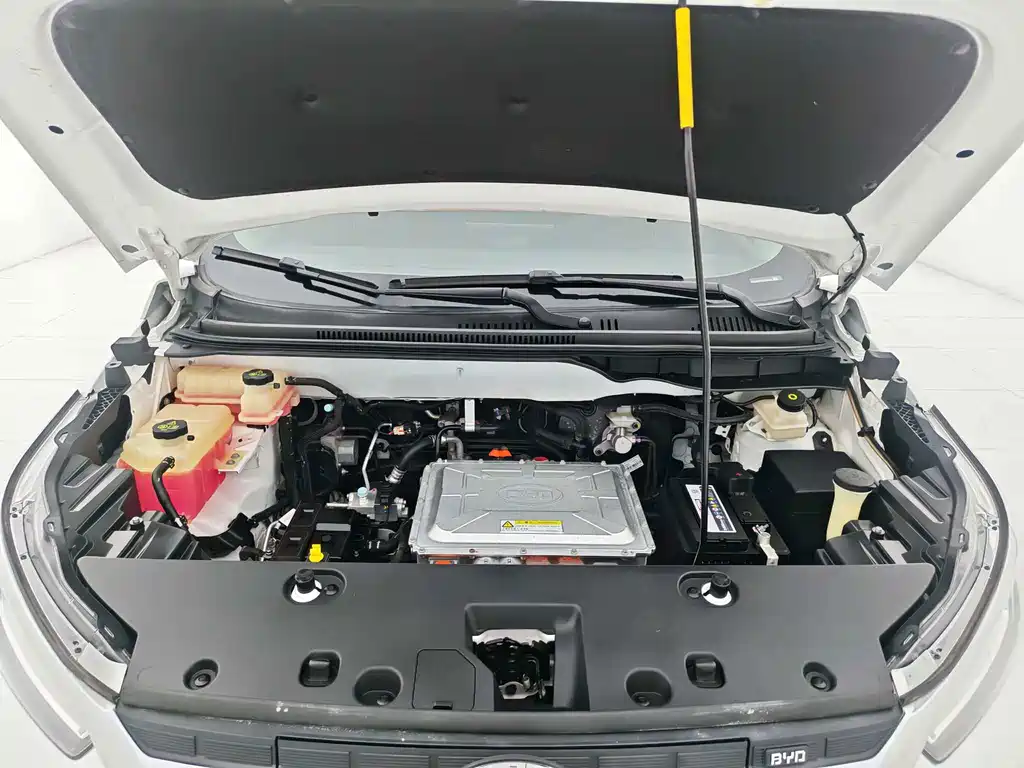 BYD Yuan EV — миниатюра 22