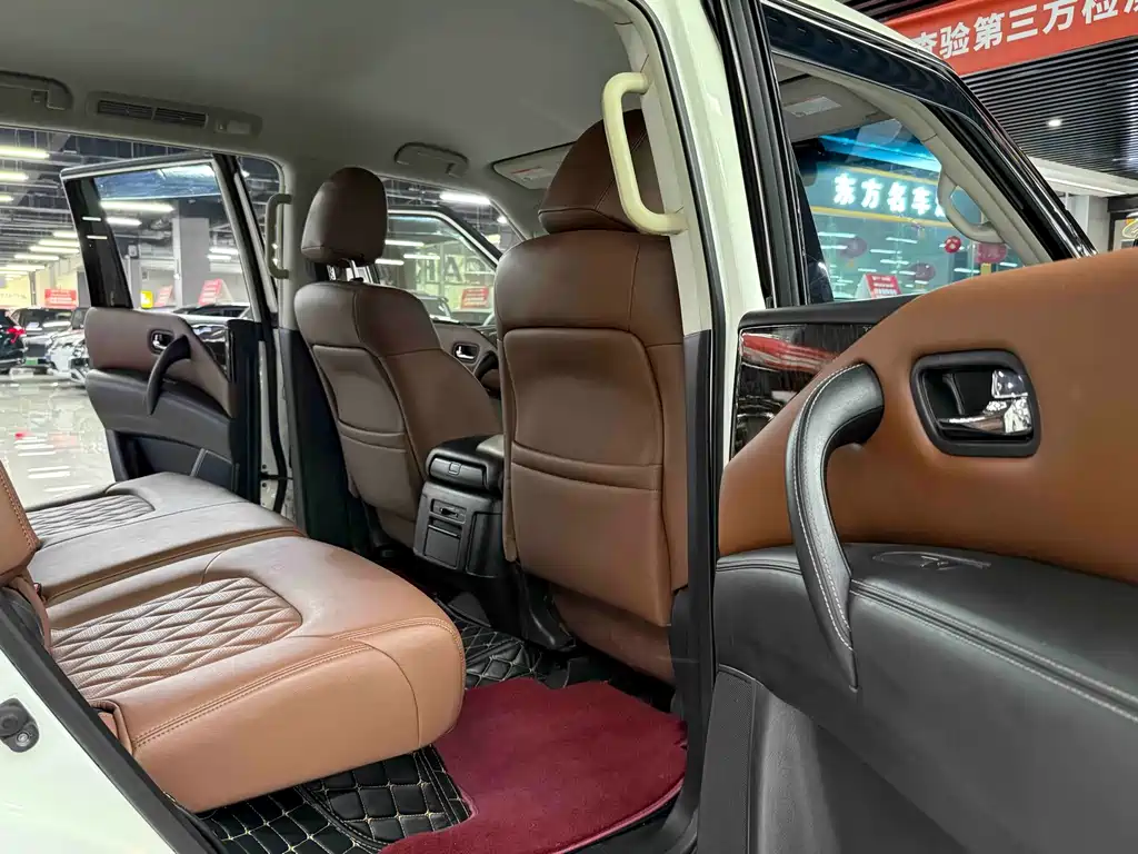 Nissan Patrol — миниатюра 15