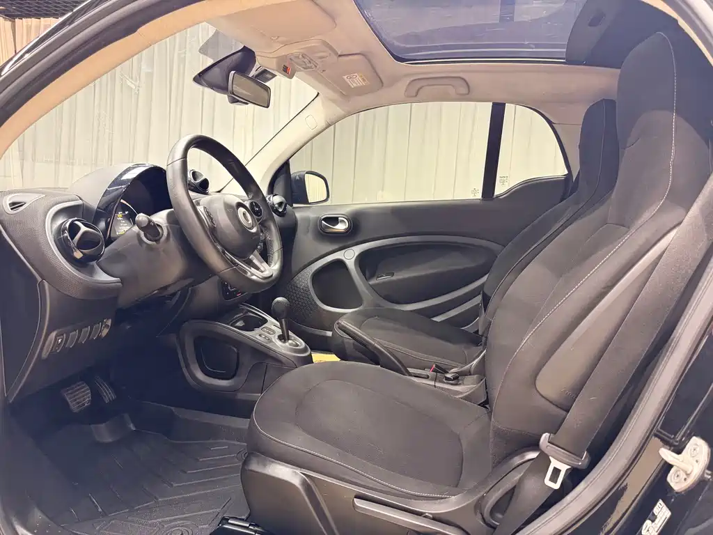 smart Smart Fortwo — миниатюра 10