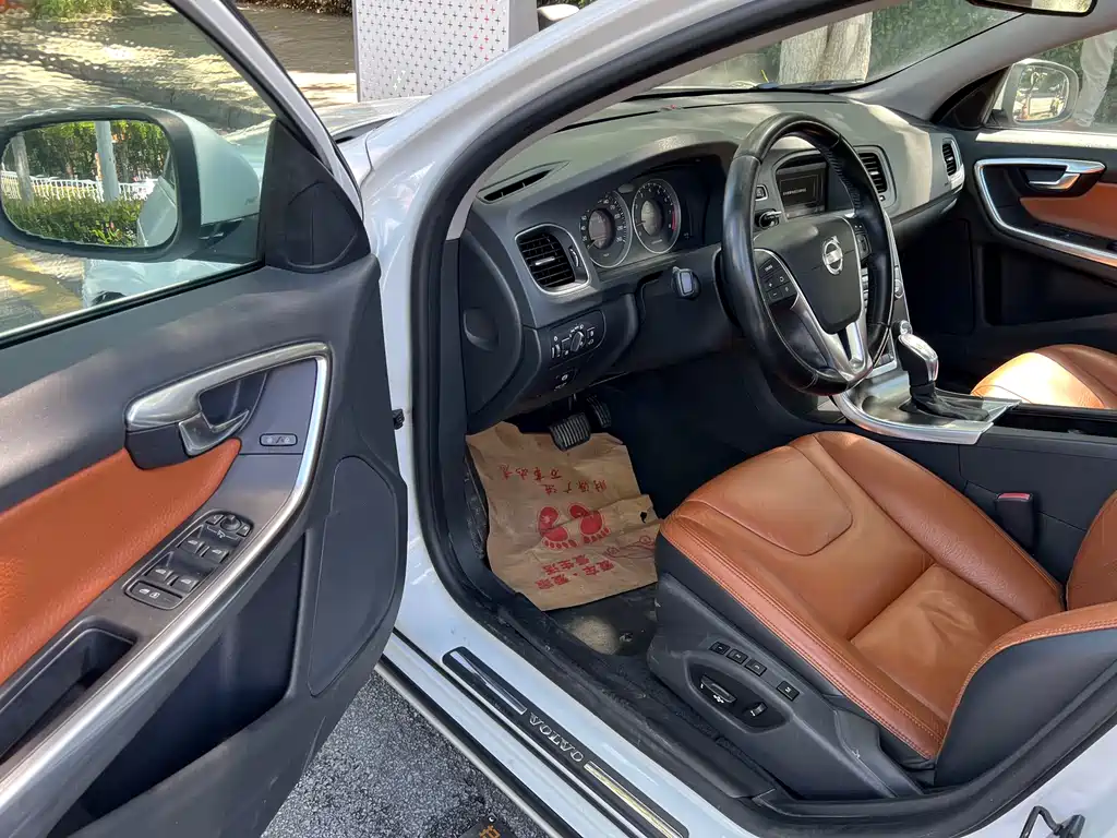 Volvo S60 2013 T5
