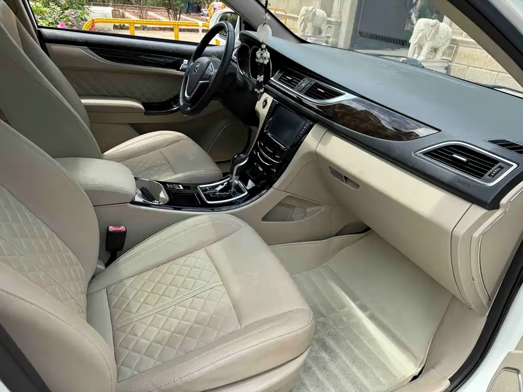 Zotye Zotye Z500 — миниатюра 4