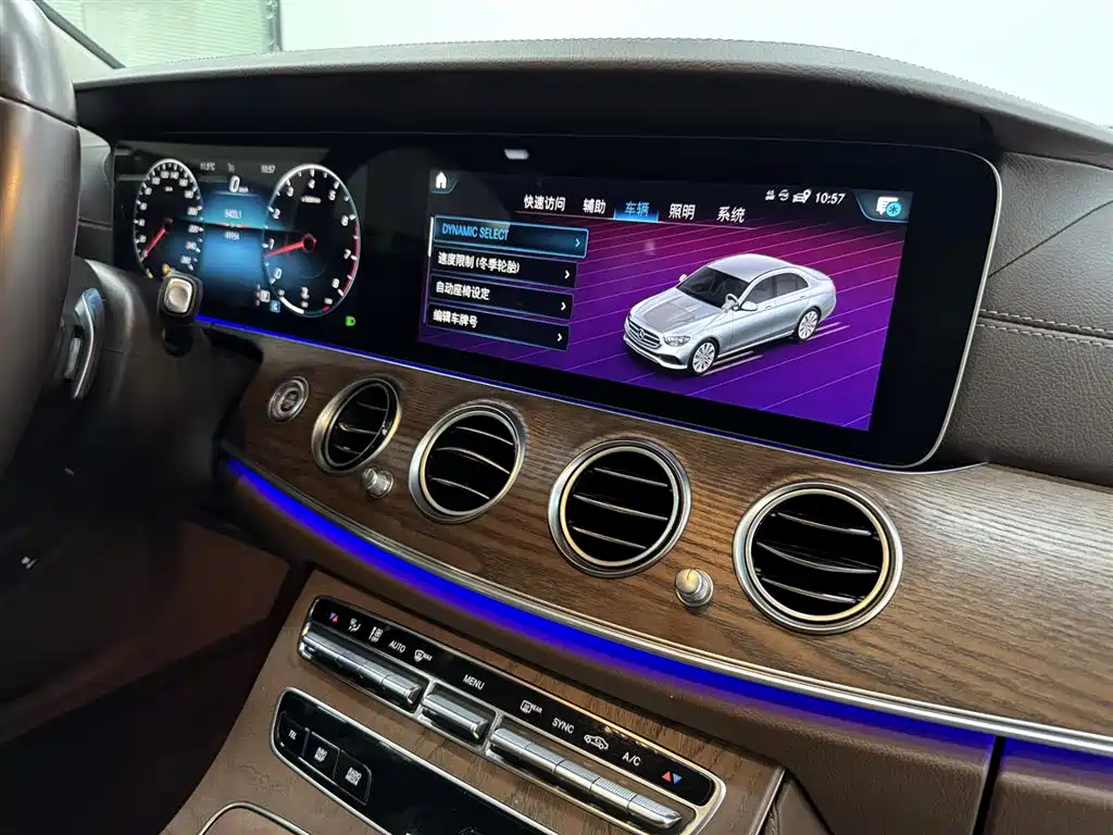 MERCEDES-BENZ E CLASS