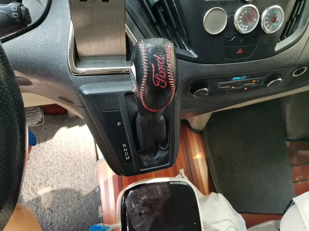 Ford Tourneo — миниатюра 15