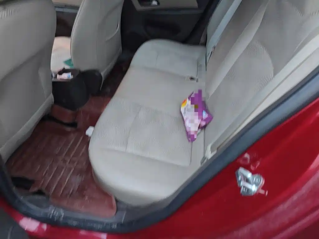 Chevrolet Cruze — миниатюра 18