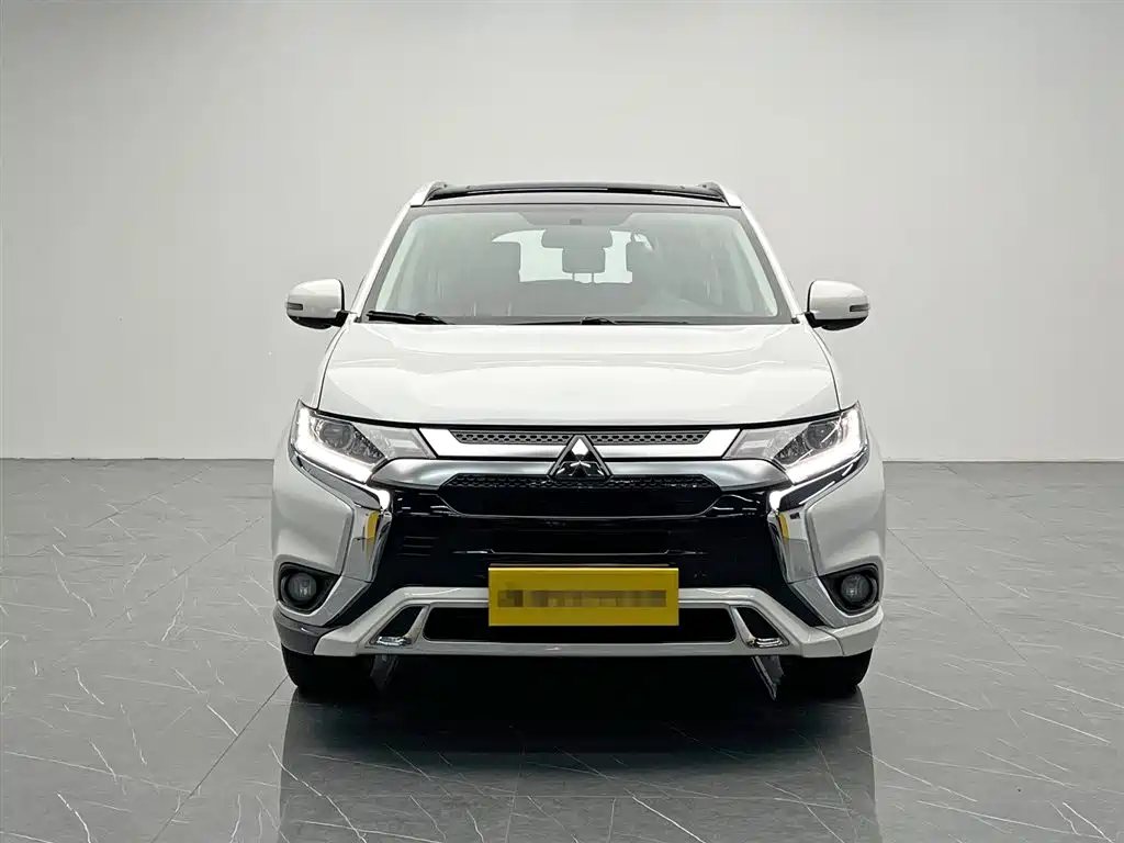 Mitsubishi Outlander 2021 2.0L Enjoy 5 мест