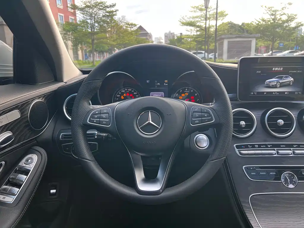 Mercedes-Benz C-Class — миниатюра 16