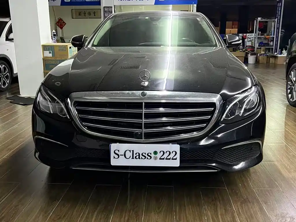 Mercedes-Benz E-Class — миниатюра 2