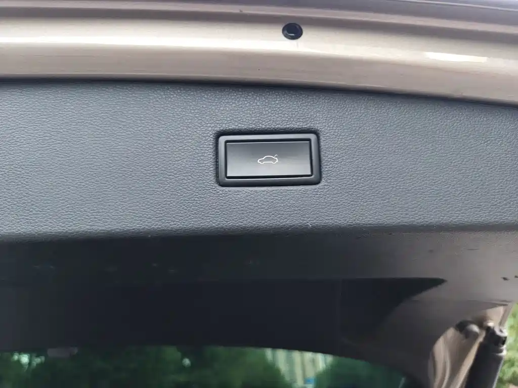 Volkswagen Tiguan — миниатюра 15