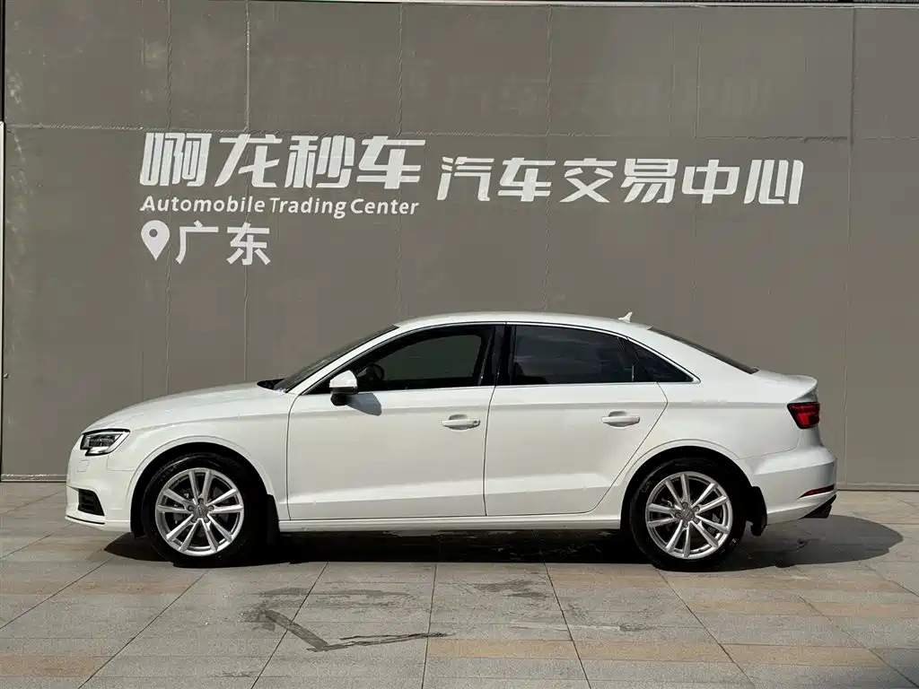Audi A3 2018 30 Limousine 35 TFSI