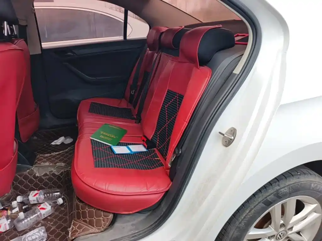 Volkswagen Jetta — миниатюра 17