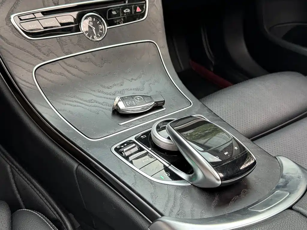 Mercedes-Benz C-Class — миниатюра 16