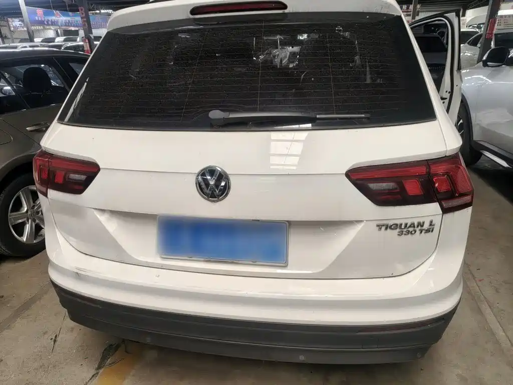 Volkswagen Tiguan L — миниатюра 26