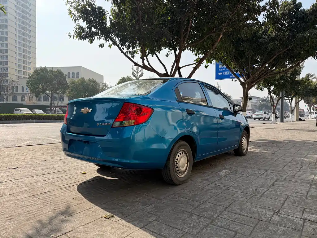 Chevrolet Sail Sedan 1.2L Manual Fashion Happiness Edition, фото 6