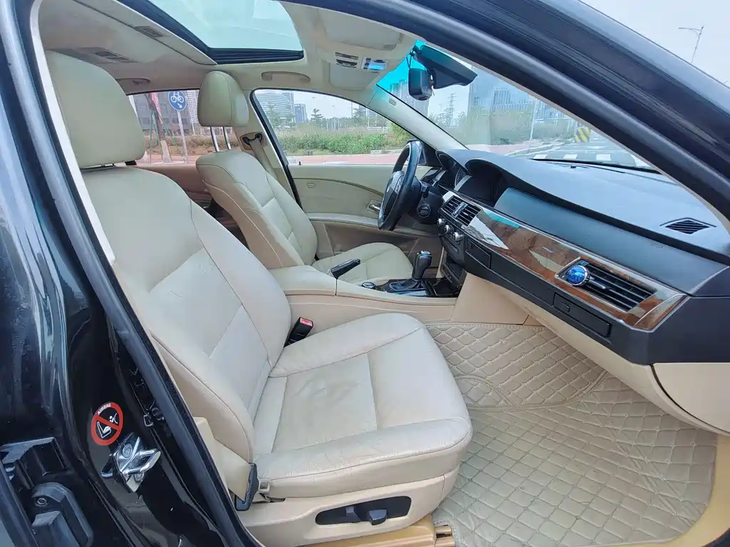 BMW 5 Series 5 2006 523i Luxury