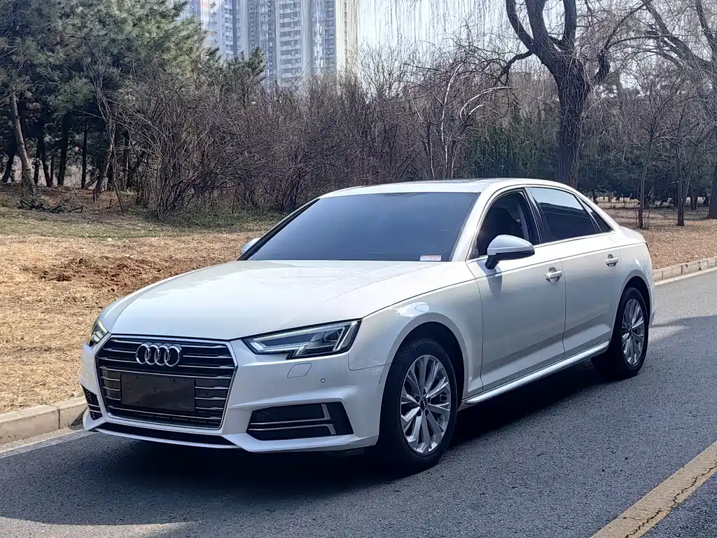 Audi A4L 2019