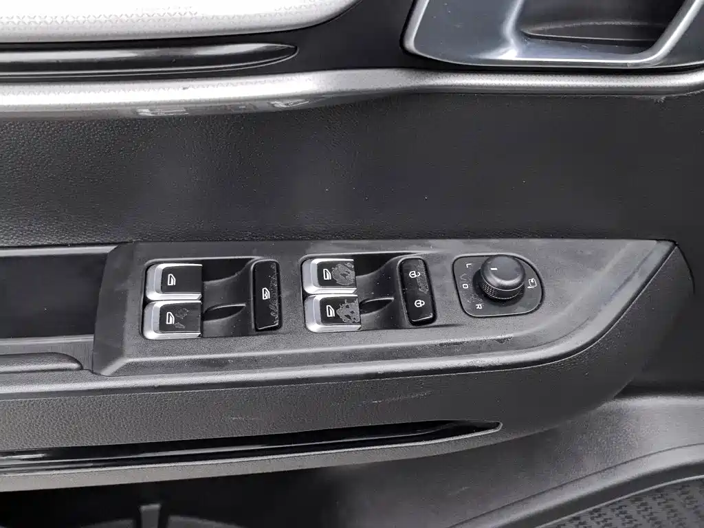 Geely Haoyue — миниатюра 9