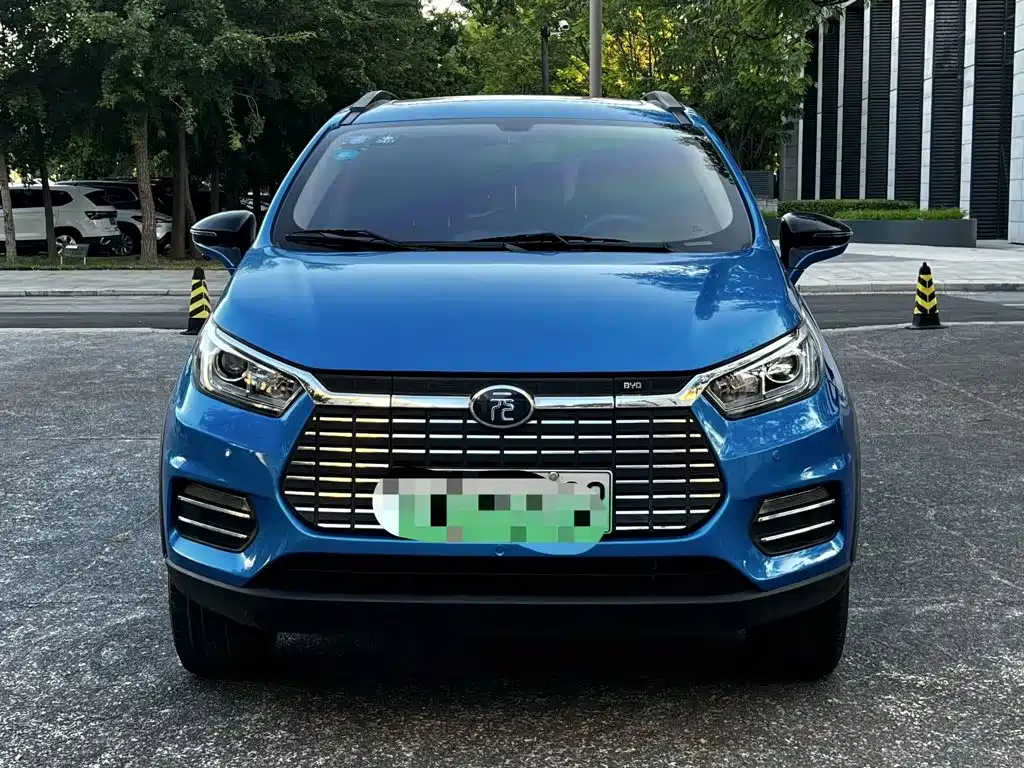 BYD Yuan EV — миниатюра 2