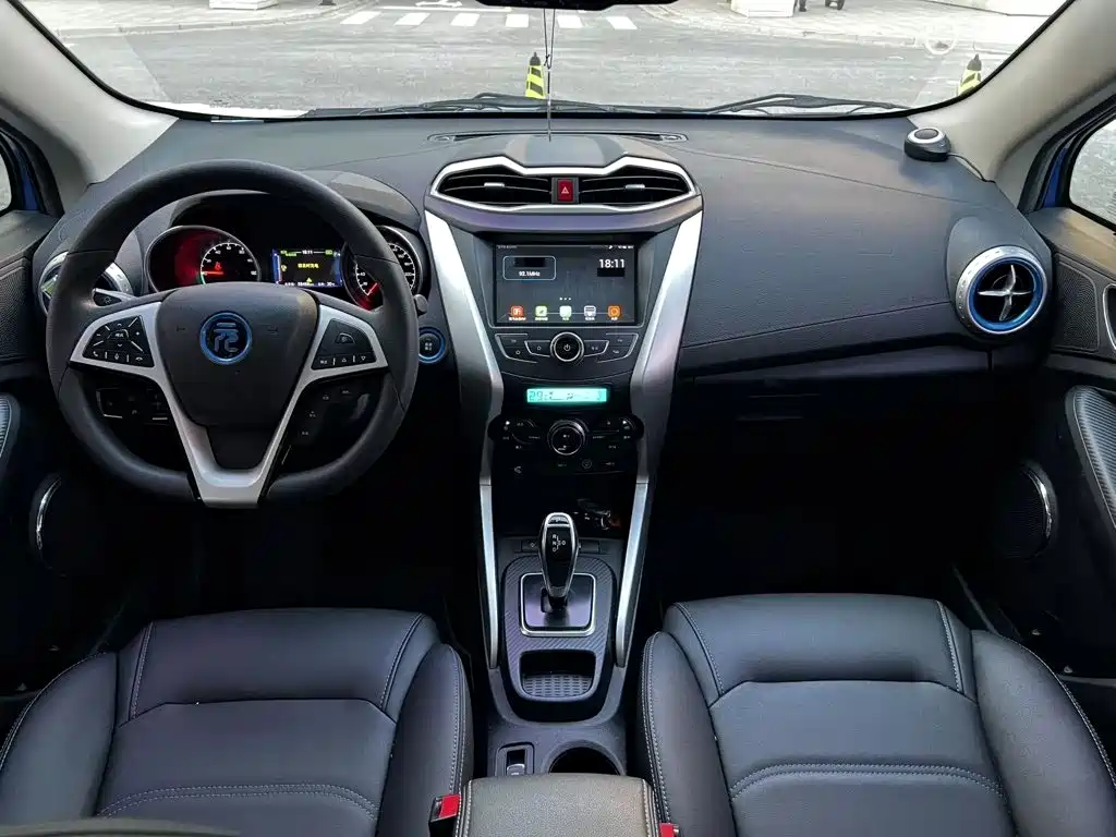 BYD Yuan EV — миниатюра 10
