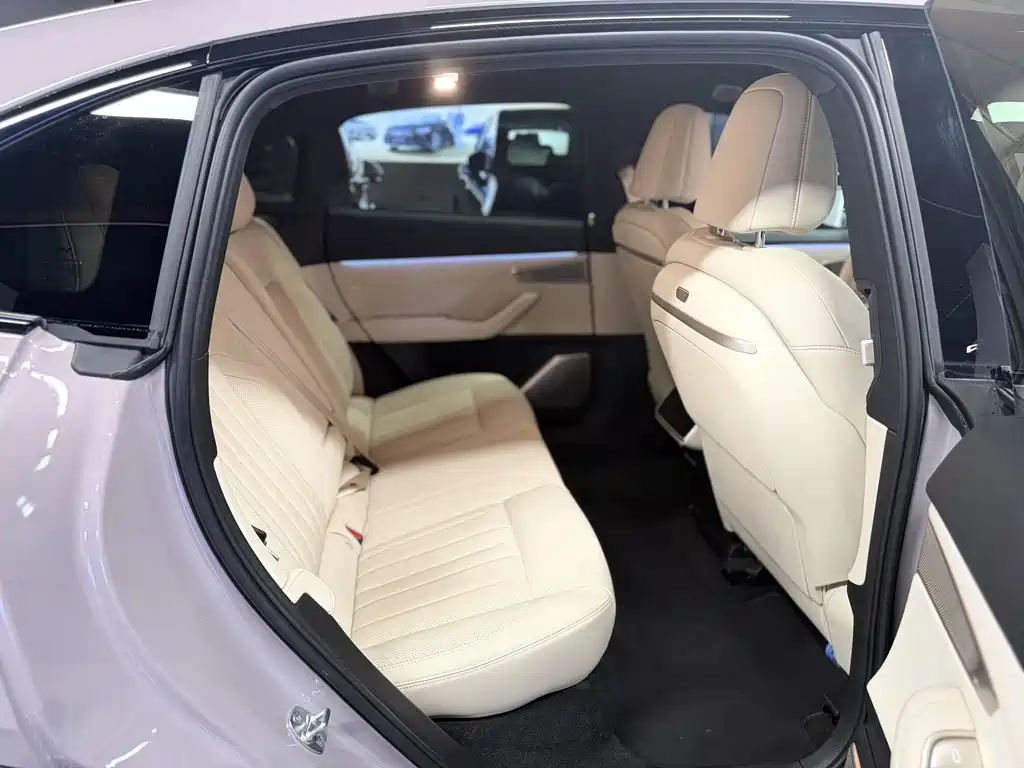 Onvo L60 2025 60kWh