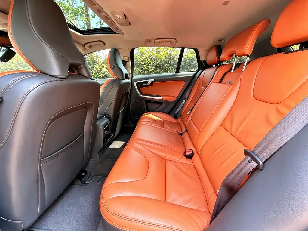 Volvo V60 — миниатюра 7