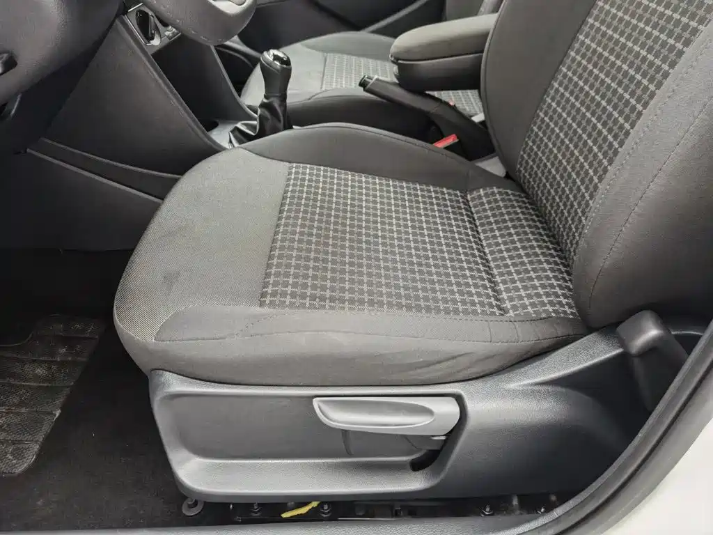 Volkswagen Polo — миниатюра 20